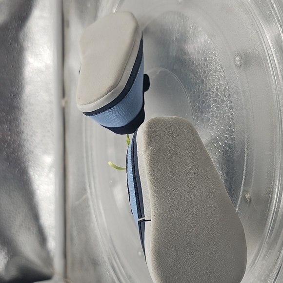 Blue Shoes Size 3.5 Toddler Shoe - Picture 4 of 4